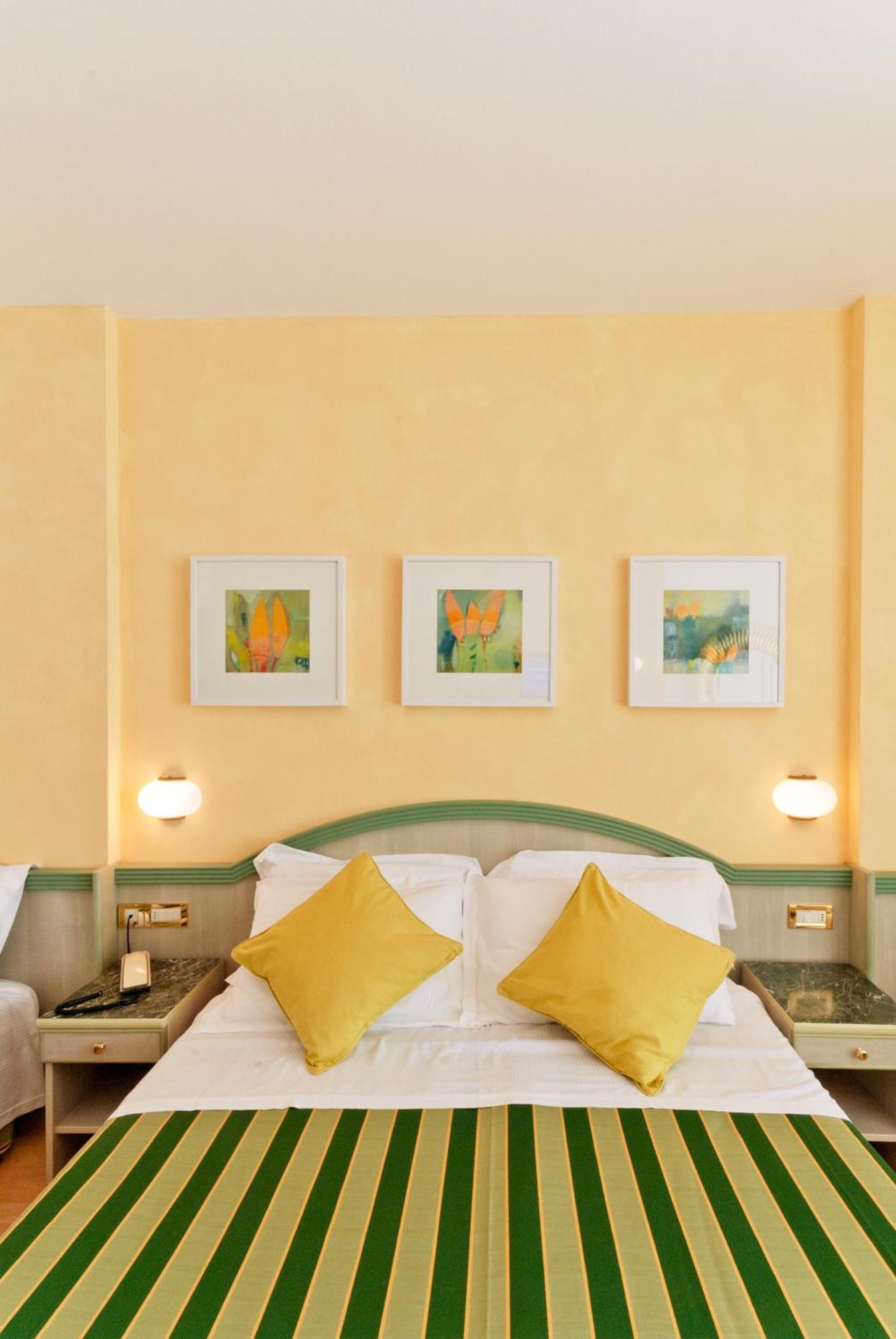 Hotel Montecarlo Бибионе Номер фото