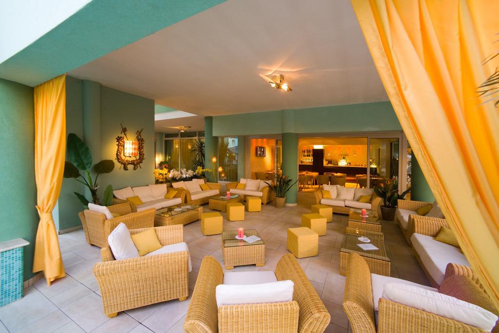 Hotel Montecarlo Бибионе Экстерьер фото